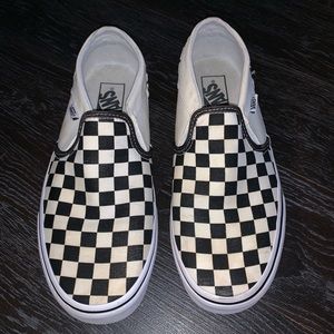 ✨CHECKER VANS✨
